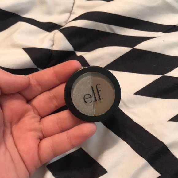 ELF Two In One Eyeshadow - Picture 3 of 3